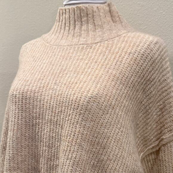 The Workshop NEW Oatmeal Beige Mock Neck Chunky Knit Sweater Medium Cozy Soft - Picture 3 of 8